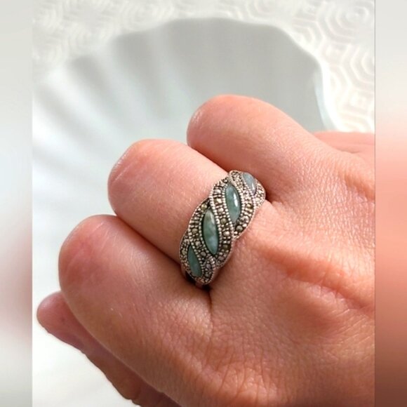 Beautiful Sterling Silver Vintage Style Jade and Marcasite Cocktail Ring 8.25 - Picture 5 of 7